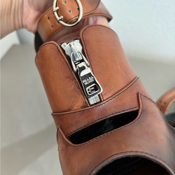 Prada
Monolith leather platform sandals - Picture 7 of 7